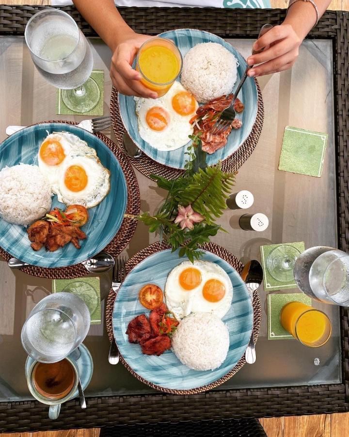 Amila Dive Beach Resort Sipalay Buitenkant foto