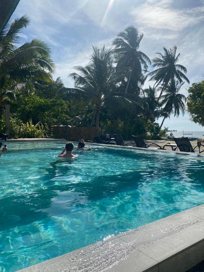 Amila Dive Beach Resort Sipalay Buitenkant foto