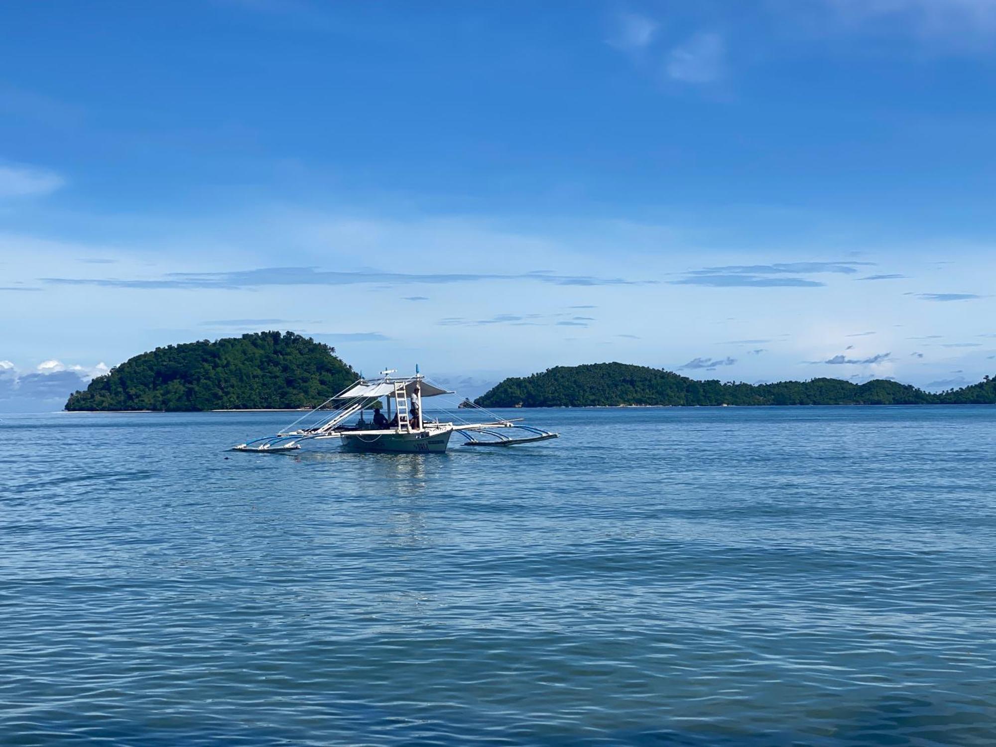Amila Dive Beach Resort Sipalay Buitenkant foto