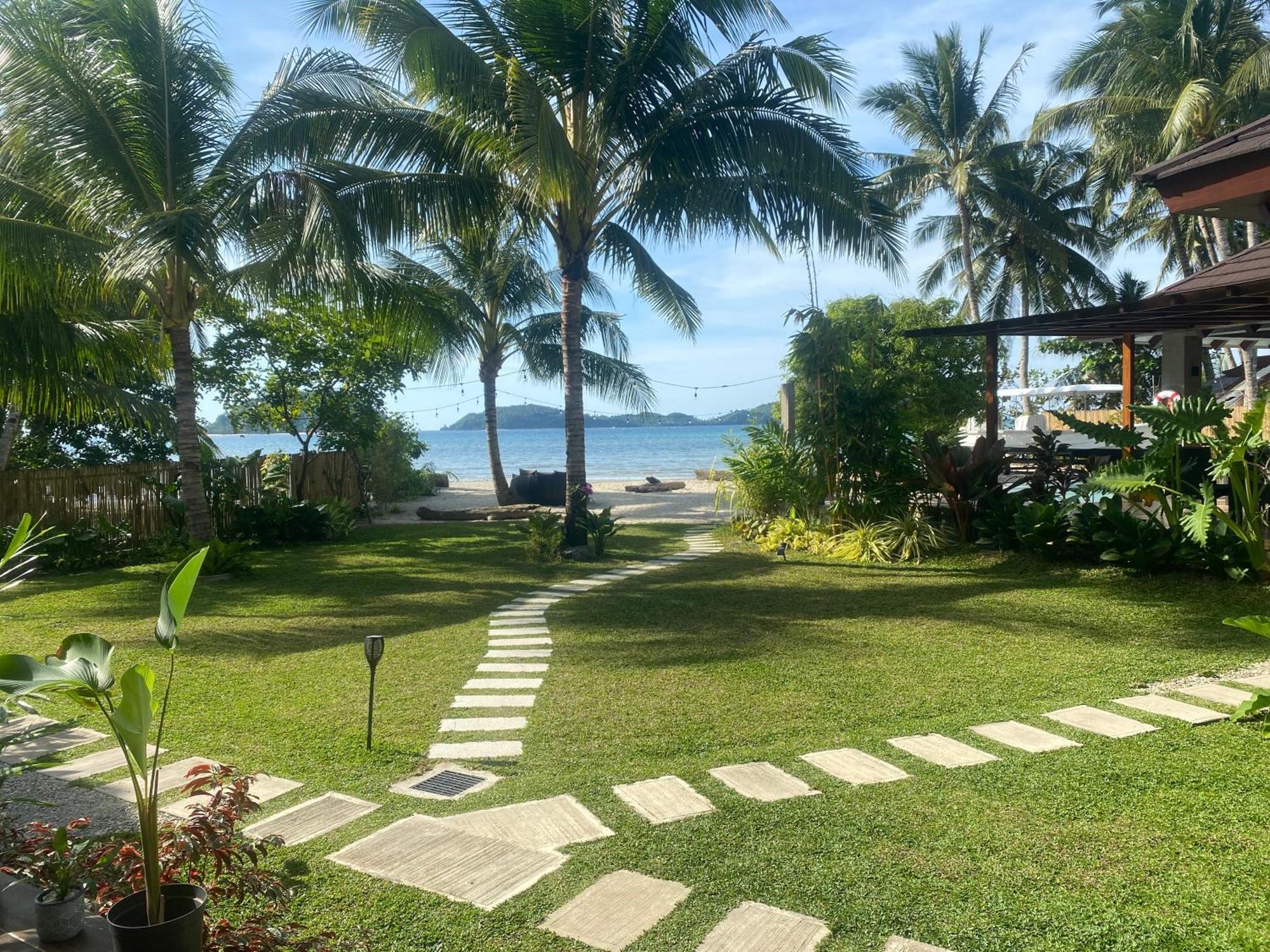 Amila Dive Beach Resort Sipalay Buitenkant foto